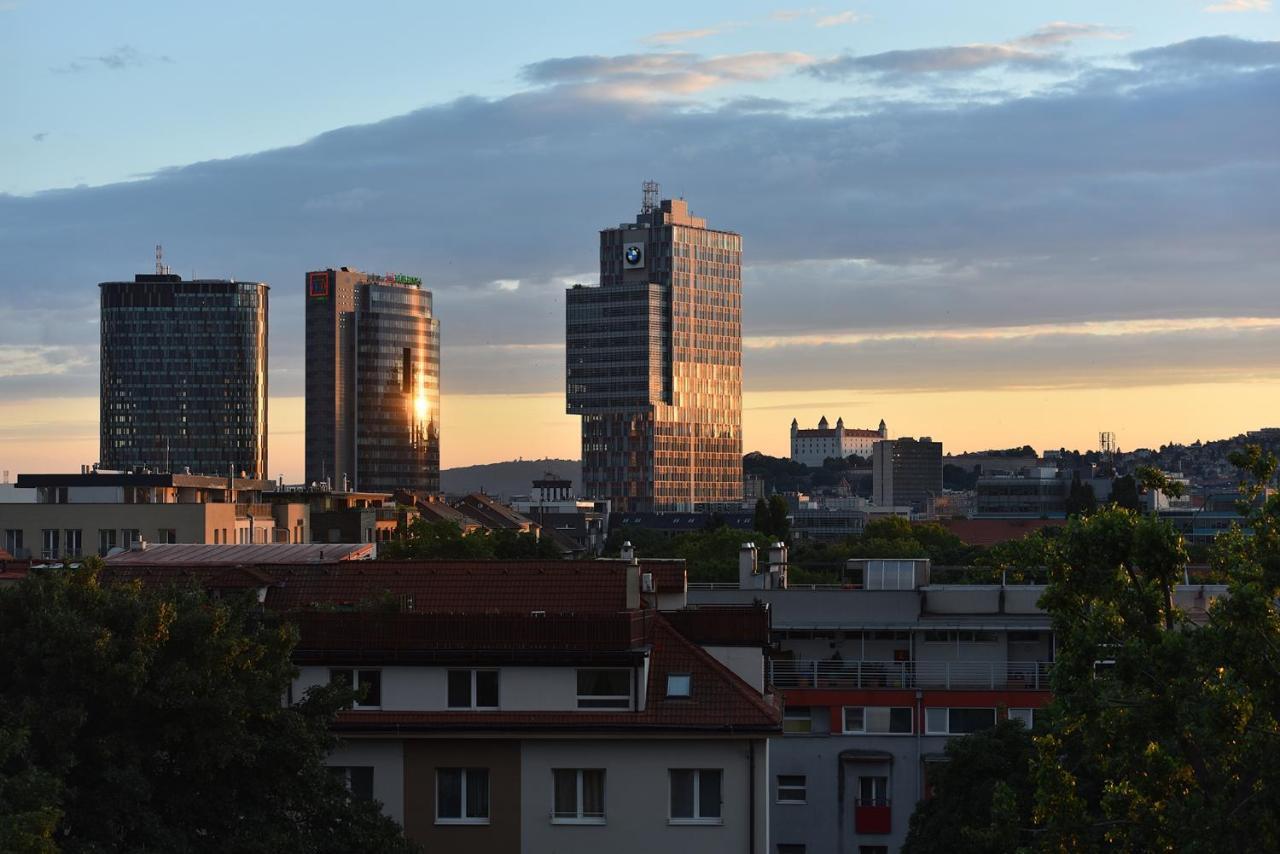 Apollo Hotel Bratislava Exterior photo