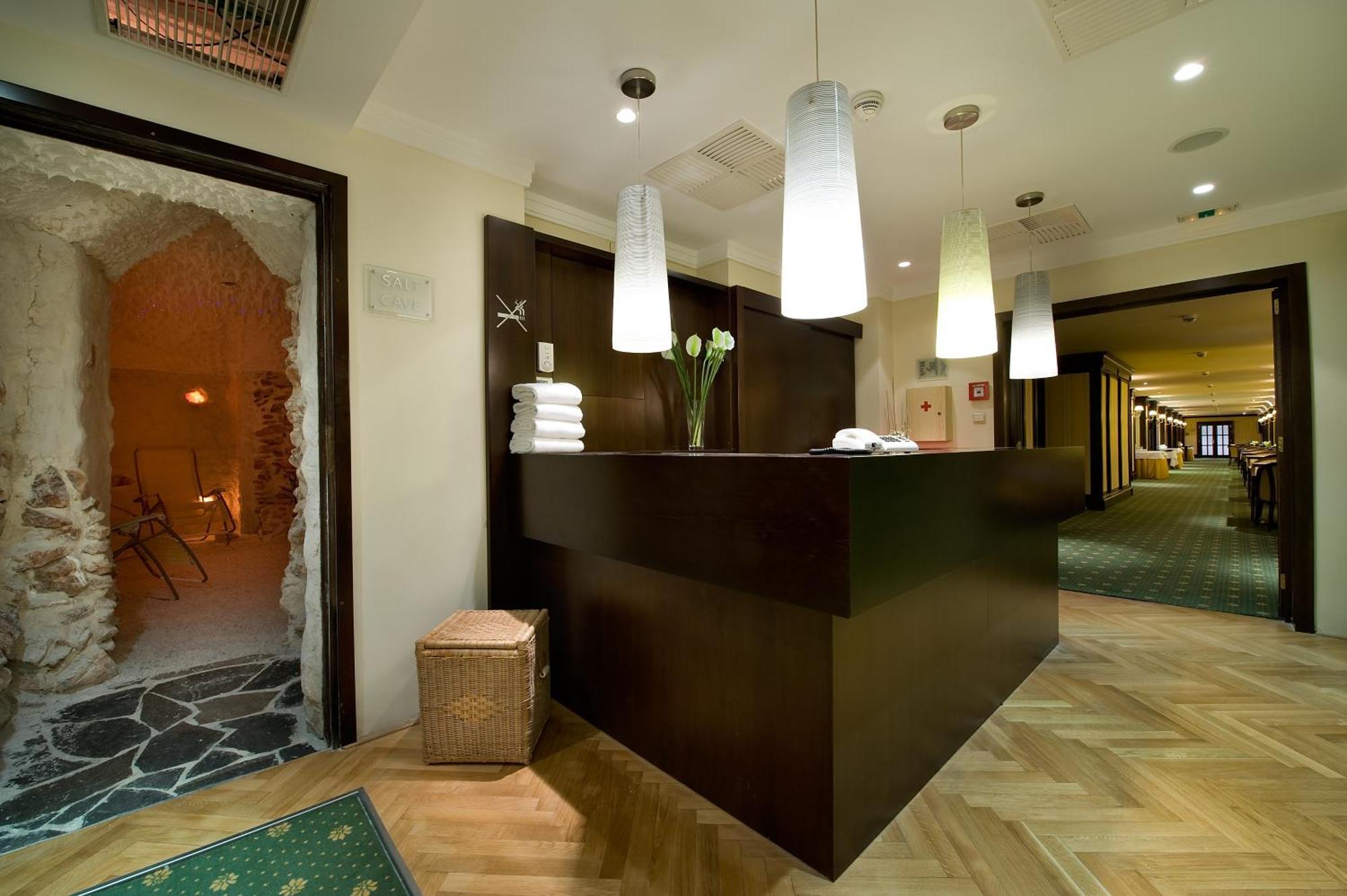 Apollo Hotel Bratislava Interior photo