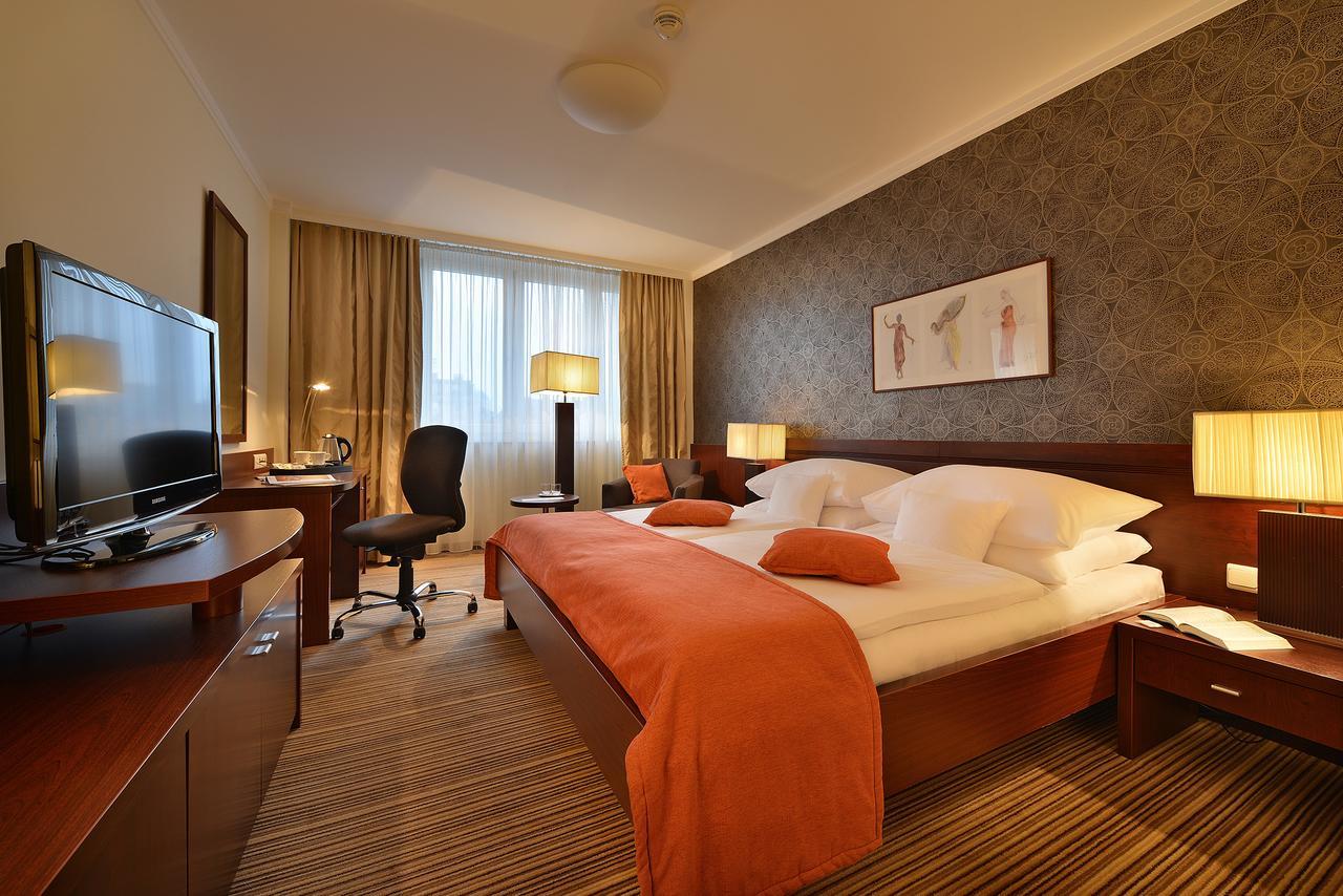 Apollo Hotel Bratislava Exterior photo
